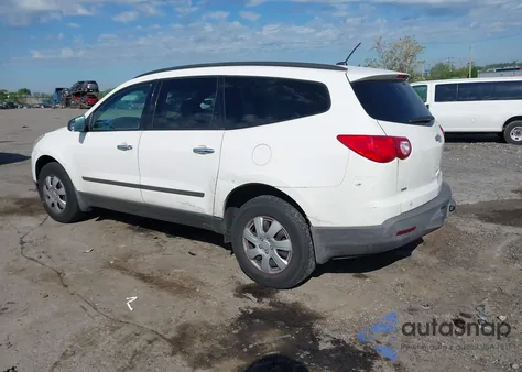 2011 Chevrolet Traverse Ls из США, поврежденный, VIN 1GNKVFED3BJ276556